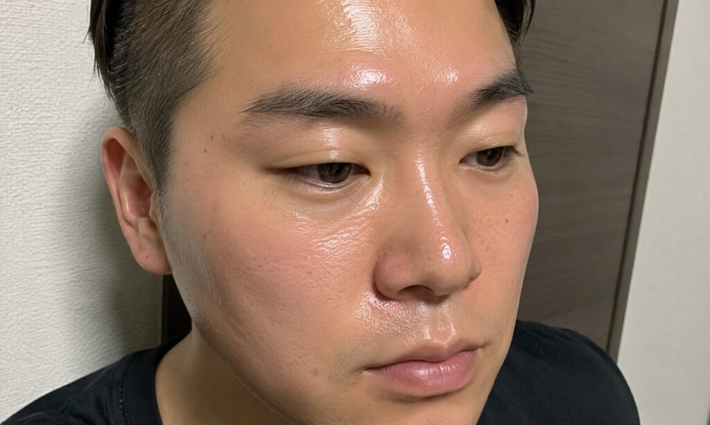 顔がテカりやすい